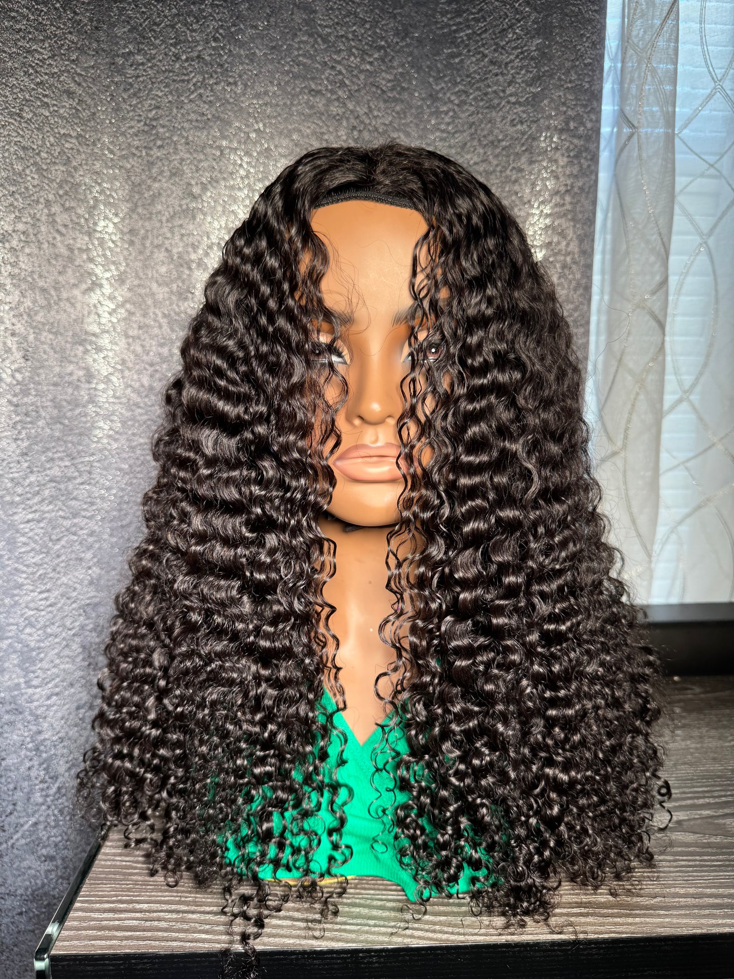 3C-4A Kinky Wig